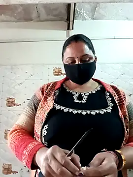 Rakhi sawant143 online show from November 27, 2025, 2:24 am