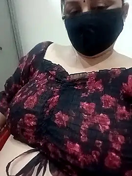 Rakhi sawant143 online show from April 5, 2026, 3:04 am