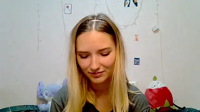 Snapshot of _kikiclark__ chatting on September 18, 2025, 8:33 pm kikiclark online show from September 18, 2025, 8:33 pm