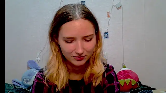 Snapshot of _kikiclark__ chatting on October 4, 2025, 9:02 pm kikiclark online show from October 4, 2025, 9:02 pm