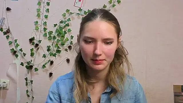  kikiclark   online show from March 6, 2026, 8:49 pm