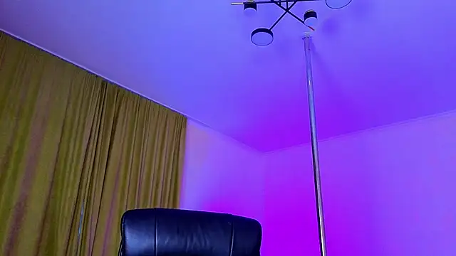 Snapshot of MysticVenus_ chatting on February 13, 2026, 3:30 pm MysticVenus online show from February 13, 2026, 3:30 pm