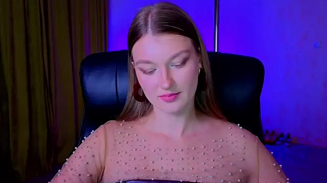 Snapshot of MysticVenus_ chatting on March 1, 2026, 5:37 pm MysticVenus online show from March 1, 2026, 5:37 pm