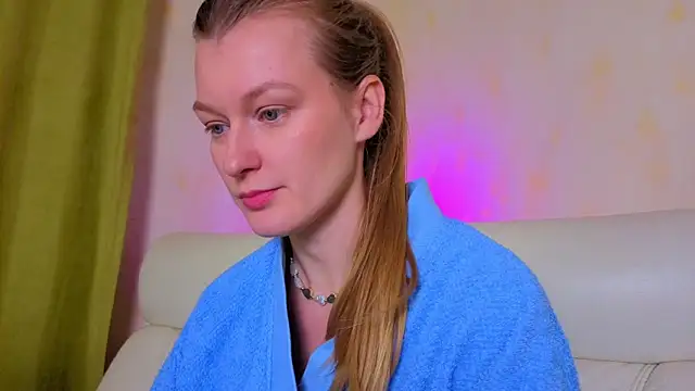 MysticVenus  online show from April 1, 2026, 1:41 pm