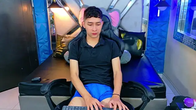 Snapshot of Kygo_Williams chatting on October 6, 2025, 1:52 pm Kygo Williams online show from October 6, 2025, 1:52 pm