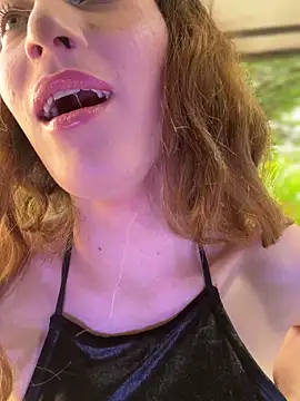 Snapshot of SweetieSinXXX chatting on October 17, 2025, 1:03 pm SweetieSinXXX online show from October 17, 2025, 1:03 pm