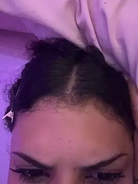 luluzinhax online show from March 28, 2026, 6:57 am