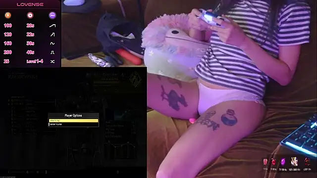 mmmminaDarling online show from June 9, 2026, 10:32 pm