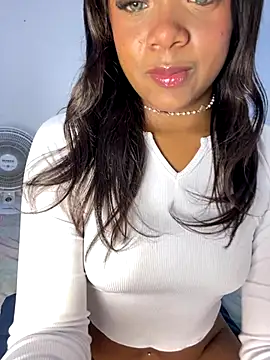 SereiaHott online show from November 29, 2025, 8:34 pm