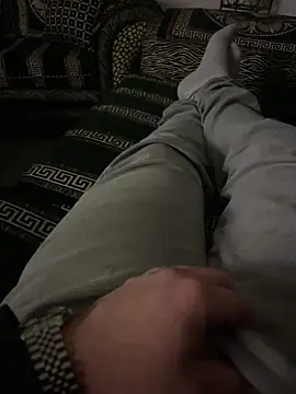 Snapshot of MrScrr chatting on November 13, 2025, 1:26 am MrScrr online show from November 13, 2025, 1:26 am