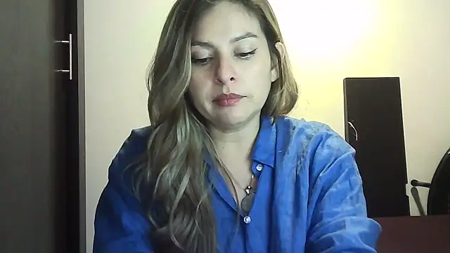 Valery  Rouse  online show from March 26, 2026, 3:56 am