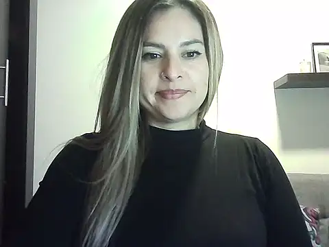 Valery  Rouse  online show from April 19, 2026, 3:39 am