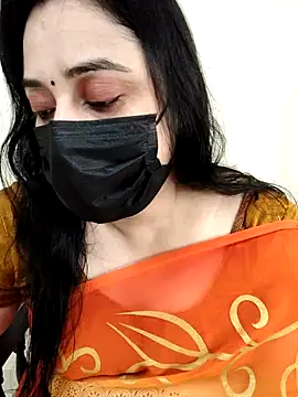 Snapshot of Monica_cams chatting on October 9, 2025, 4:32 am Monica cams online show from October 9, 2025, 4:32 am