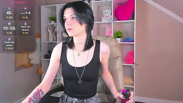 Lynn Martin online show from December 4, 2025, 12:20 am