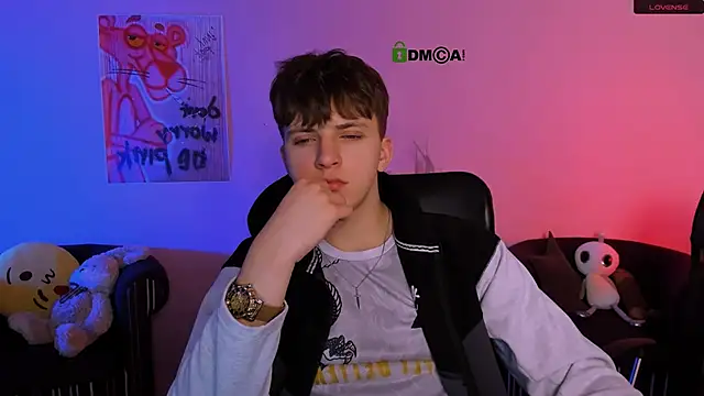 travis wolf  online show from January 7, 2026, 8:00 pm