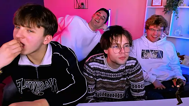 travis wolf  online show from February 3, 2026, 10:09 am