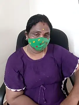 Snapshot of Tamil_Kavitha10 chatting on September 14, 2025, 6:40 pm Tamil Kavitha10 online show from September 14, 2025, 6:40 pm