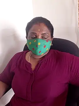 Snapshot of Tamil_Kavitha10 chatting on September 18, 2025, 9:33 am Tamil Kavitha10 online show from September 18, 2025, 9:33 am