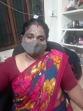 Snapshot of Tamil_Kavitha10 chatting on November 21, 2025, 4:05 pm Tamil Kavitha10 online show from November 21, 2025, 4:05 pm