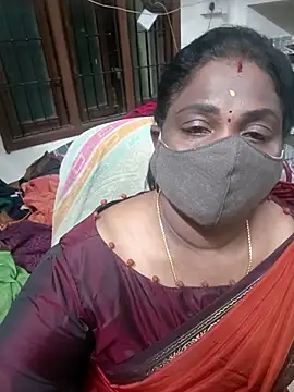 Snapshot of Tamil_Kavitha10 chatting on November 25, 2025, 3:45 pm Tamil Kavitha10 online show from November 25, 2025, 3:45 pm