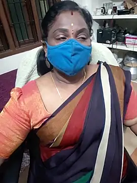 Snapshot of Tamil_Kavitha10 chatting on November 26, 2025, 3:35 pm Tamil Kavitha10 online show from November 26, 2025, 3:35 pm