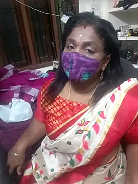 Snapshot of Tamil_Kavitha10 chatting on November 29, 2025, 3:37 pm Tamil Kavitha10 online show from November 29, 2025, 3:37 pm