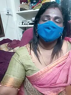 Snapshot of Tamil_Kavitha10 chatting on December 3, 2025, 7:34 pm Tamil Kavitha10 online show from December 3, 2025, 7:34 pm