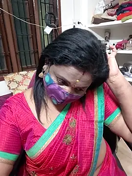 Snapshot of Tamil_Kavitha10 chatting on December 14, 2025, 6:12 pm Tamil Kavitha10 online show from December 14, 2025, 6:12 pm