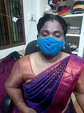 Snapshot of Tamil_Kavitha10 chatting on December 16, 2025, 4:34 pm Tamil Kavitha10 online show from December 16, 2025, 4:34 pm