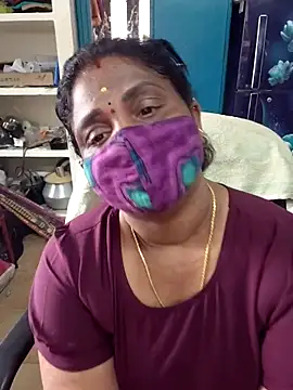 Snapshot of Tamil_Kavitha10 chatting on December 20, 2025, 9:27 am Tamil Kavitha10 online show from December 20, 2025, 9:27 am