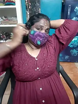 Snapshot of Tamil_Kavitha10 chatting on January 6, 2026, 6:11 pm Tamil Kavitha10 online show from January 6, 2026, 6:11 pm