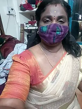 Snapshot of Tamil_Kavitha10 chatting on January 18, 2026, 6:34 pm Tamil Kavitha10 online show from January 18, 2026, 6:34 pm