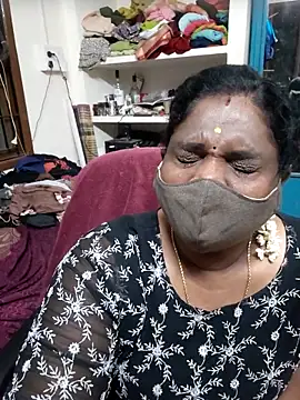 Snapshot of Tamil_Kavitha10 chatting on February 6, 2026, 4:54 pm Tamil Kavitha10 online show from February 6, 2026, 4:54 pm