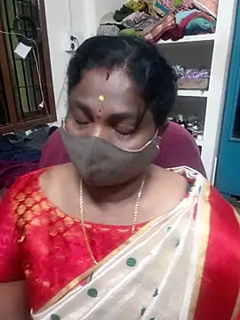 Snapshot of Tamil_Kavitha10 chatting on February 8, 2026, 12:14 am Tamil Kavitha10 online show from February 8, 2026, 12:14 am