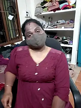 Snapshot of Tamil_Kavitha10 chatting on February 8, 2026, 6:33 pm Tamil Kavitha10 online show from February 8, 2026, 6:33 pm