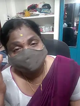 Snapshot of Tamil_Kavitha10 chatting on February 19, 2026, 9:11 pm Tamil Kavitha10 online show from February 19, 2026, 9:11 pm