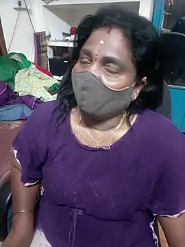 Snapshot of Tamil_Kavitha10 chatting on February 22, 2026, 9:24 pm Tamil Kavitha10 online show from February 22, 2026, 9:24 pm