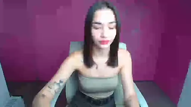 Snapshot of Bella_Night4 chatting on September 29, 2025, 5:56 am Bella Night4 online show from September 29, 2025, 5:56 am