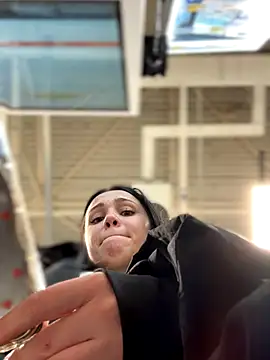 Snapshot of VendiMur chatting on October 7, 2025, 3:04 am VendiMur online show from October 7, 2025, 3:04 am