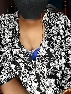 Snapshot of SindhuHappy chatting on September 28, 2025, 5:29 pm SindhuHappy online show from September 28, 2025, 5:29 pm