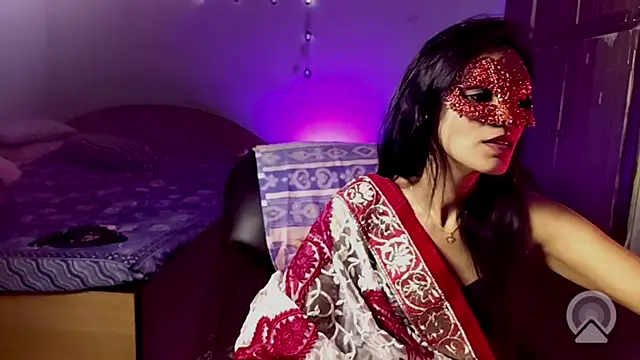 royeoy22 online show from October 10, 2025, 11:09 am