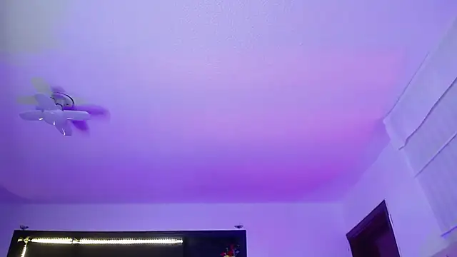  Charlotte Collins  online show from April 12, 2026, 2:22 pm