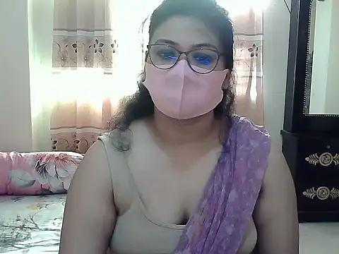 Elena cruz5 online show from October 28, 2025, 1:53 am