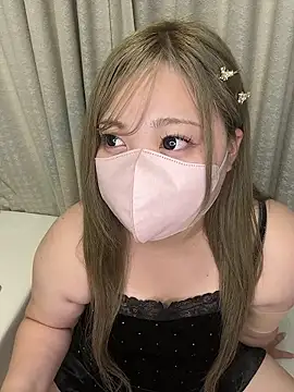 Snapshot of Chua-chan chatting on September 25, 2025, 4:21 pm Chua-chan online show from September 25, 2025, 4:21 pm