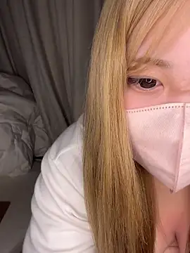 Chua-chan online show from October 21, 2025, 7:36 pm