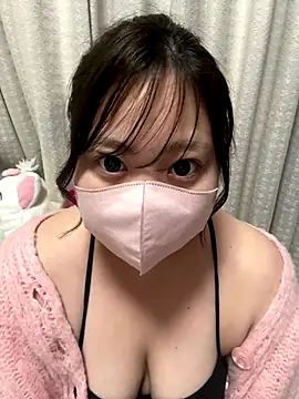 Snapshot of Chua-chan chatting on November 27, 2025, 6:21 pm Chua-chan online show from November 27, 2025, 6:21 pm