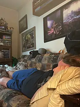 Stephanie1984 online show from April 2, 2026, 4:43 am