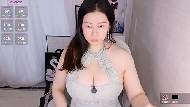 Snapshot of Scarlett-oracle chatting on November 30, 2025, 11:09 pm Scarlett-oracle online show from November 30, 2025, 11:09 pm