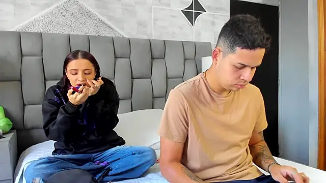 Snapshot of markAndPhilip chatting on September 29, 2025, 12:21 pm markAndPhilip online show from September 29, 2025, 12:21 pm