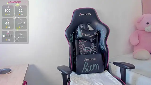 Snapshot of kate_lua chatting on October 4, 2025, 1:09 pm kate lua online show from October 4, 2025, 1:09 pm